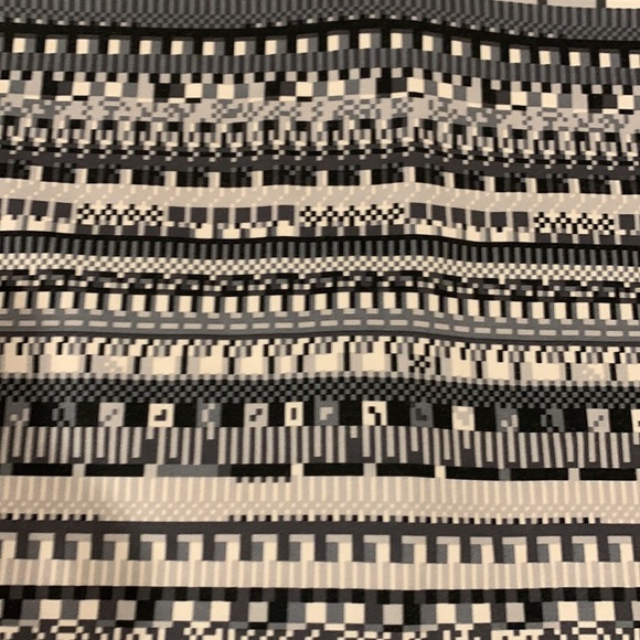 Women's Nike Pro Dry Fit Half Zip Pull Over - Grey and Black - Size Medium - Picture 10 of 10